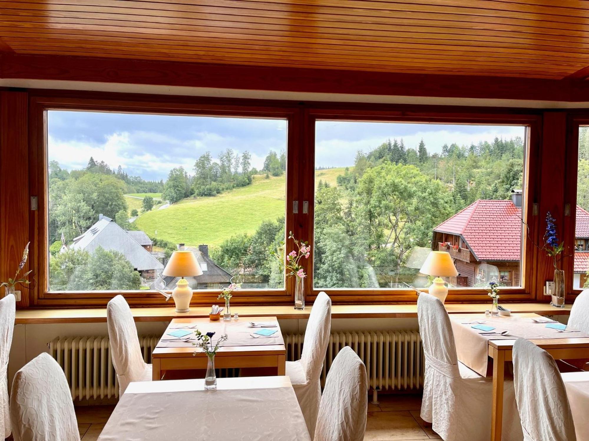 Hotel Sonnenberg Garni Hinterzarten Εξωτερικό φωτογραφία