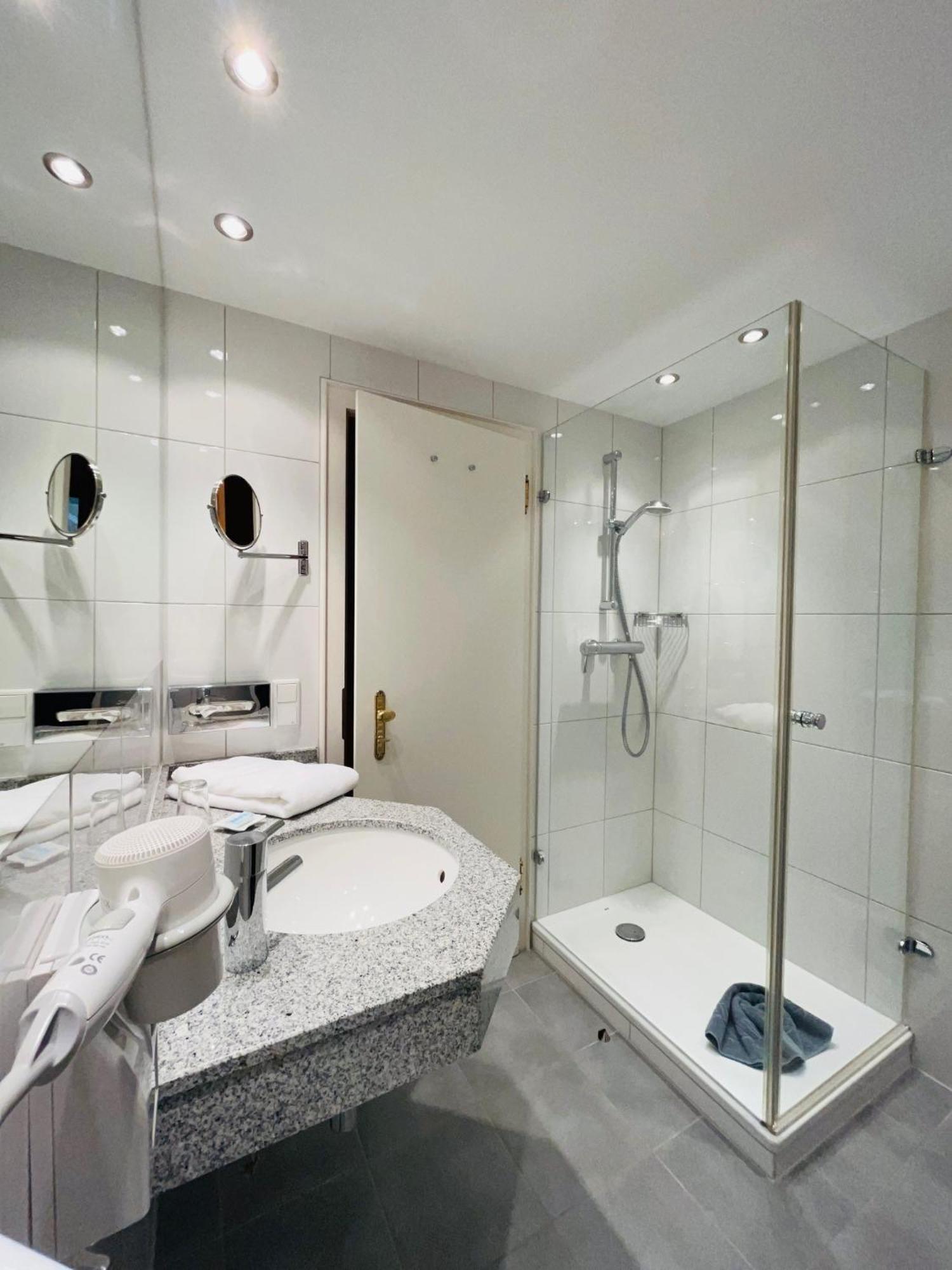 Hotel Sonnenberg Garni Hinterzarten Εξωτερικό φωτογραφία