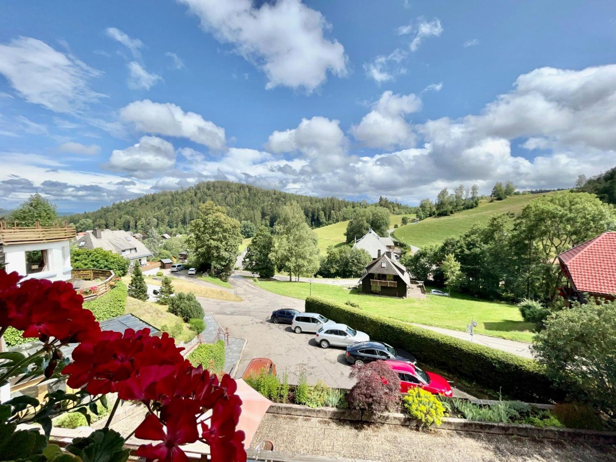 Hotel Sonnenberg Garni Hinterzarten Εξωτερικό φωτογραφία